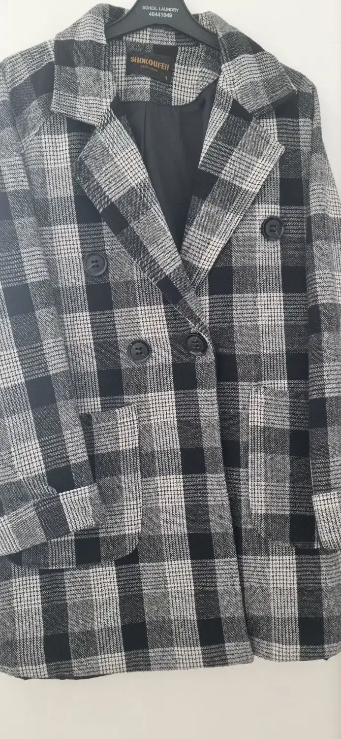 پالتو کتی|لباس|رباطکریم, رباطکریم|دیوار