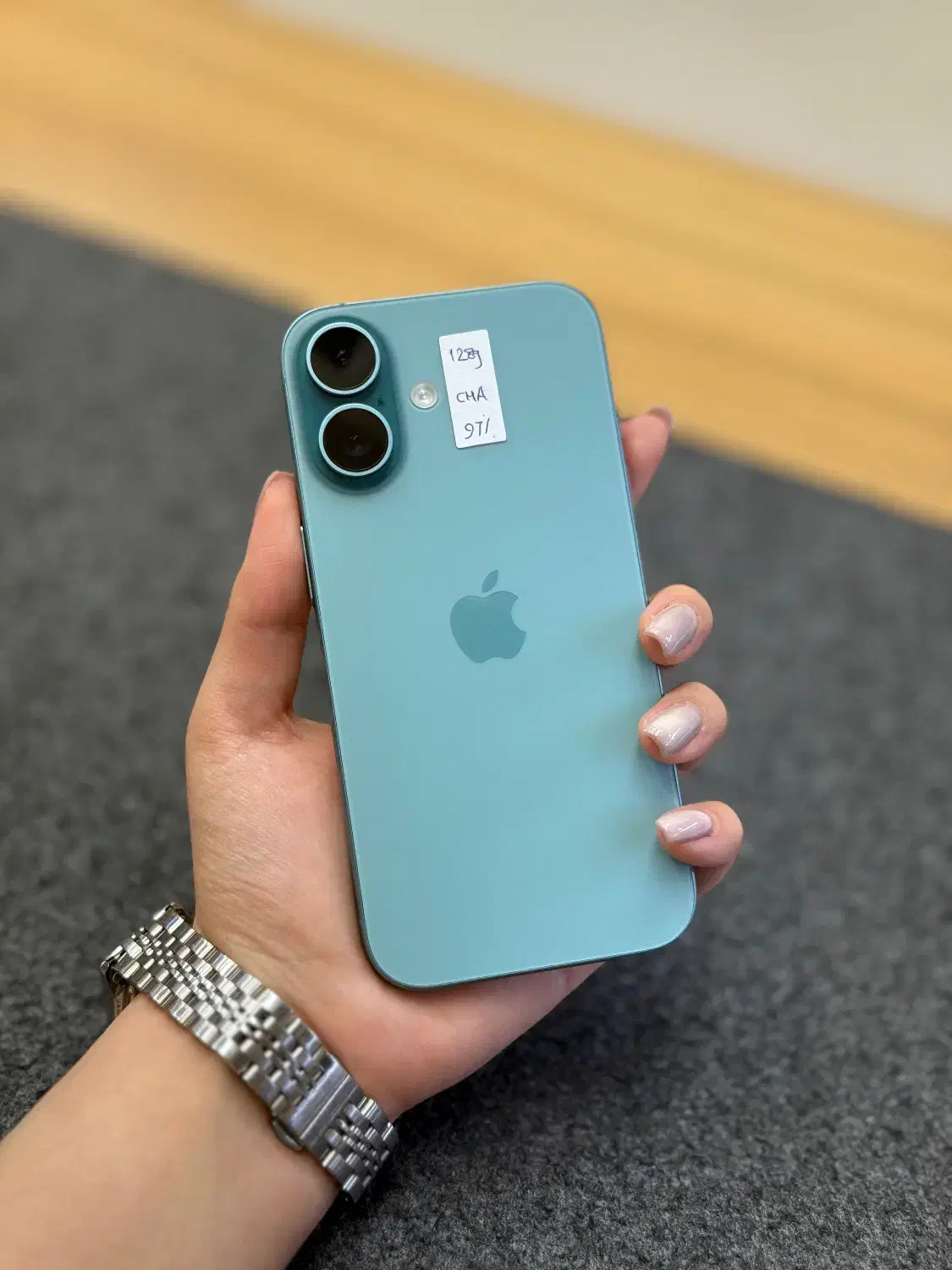 آیفون اپل ۱۶ نرمال ۱۲۸ گیگ دوسیم با ریجستر|موبایل|مشهد, عامل|دیوار