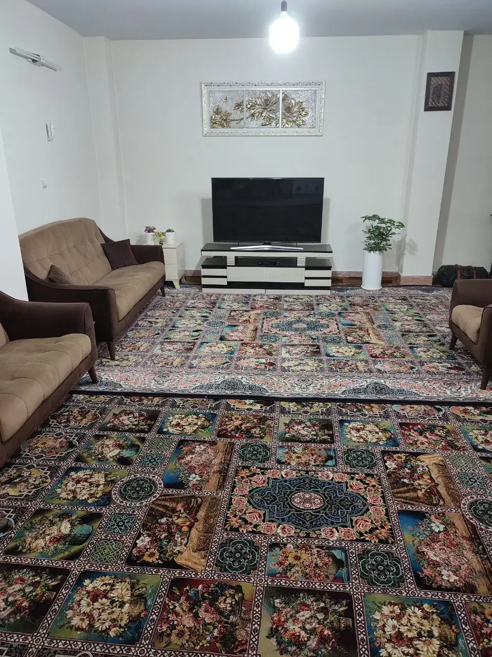 ۵۵ یک خوابه ،پاسدار گمنام