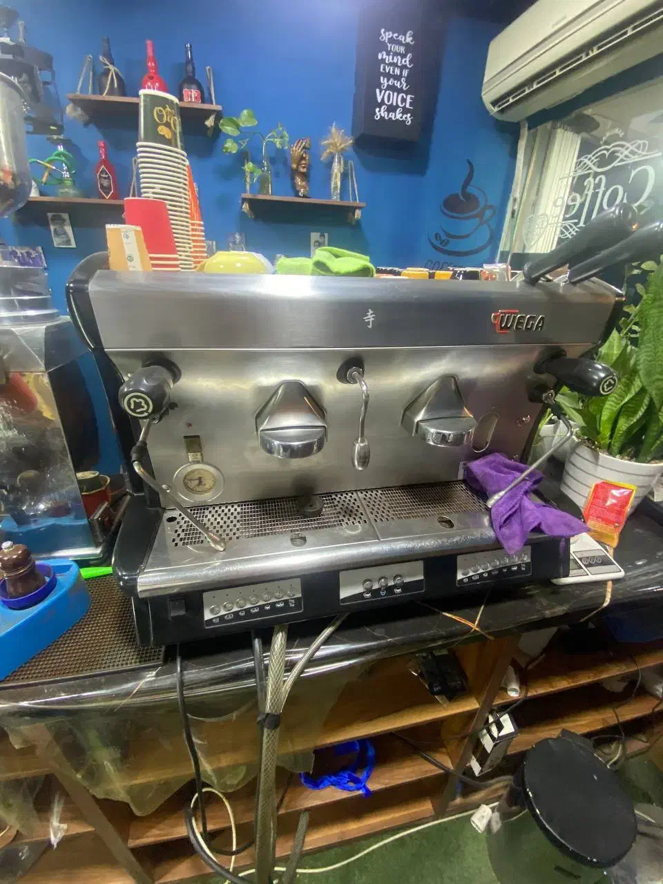 فروش کلیه اجناس|کافیشاپ و رستوران|ساوه, |دیوار