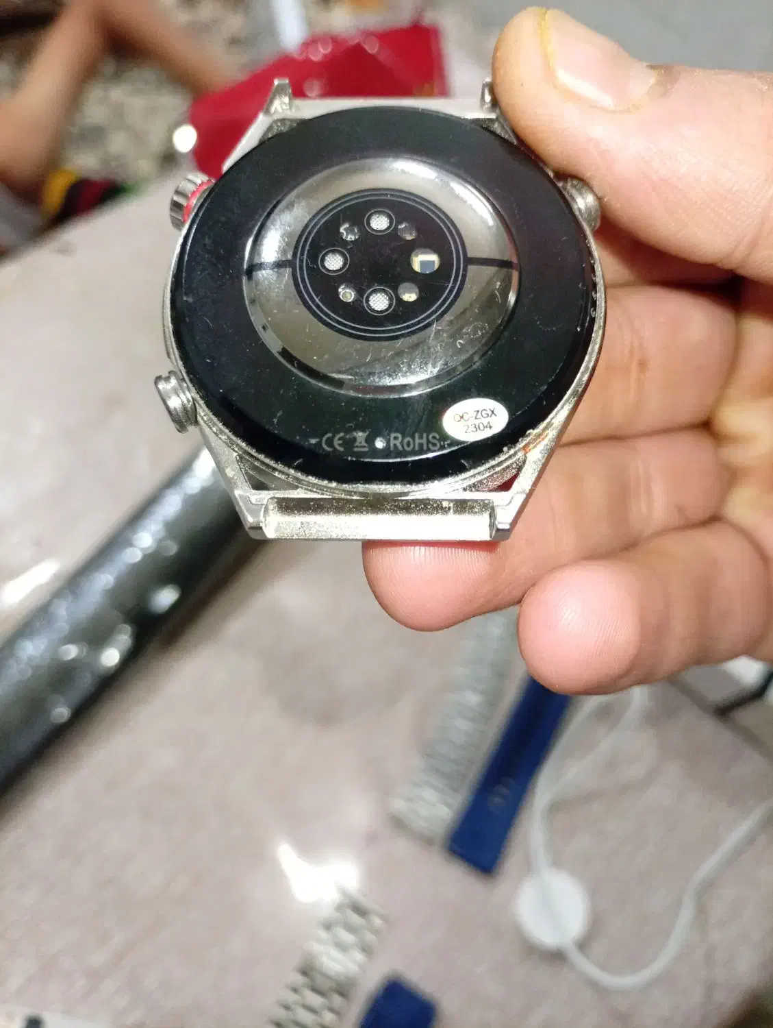 ساعت ضد اب|ساعت|برخوار, |دیوار