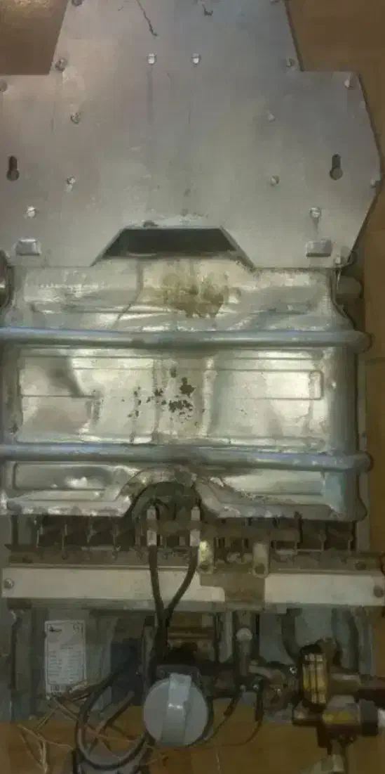 ابگرمکن ۳۲۱۵ جرقه زن سالم و کم کار|آبگرمکن، پکیج، شوفاژ|قم, دروازه ری|دیوار