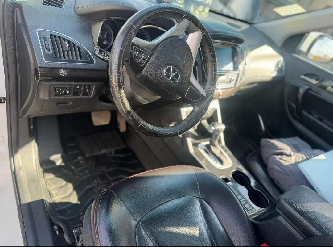 جک اس ۵ مدل ۱۳۹۶ سفید اتومات|خودرو سواری و وانت|خسروشاه, |دیوار