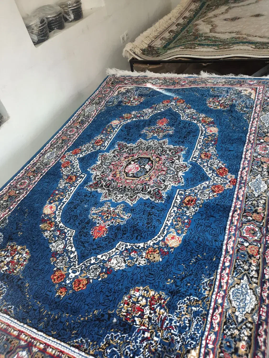 فرش ۷۰۰شانه ۱.۵در۲.۲۵|فرش|سنندج, |دیوار