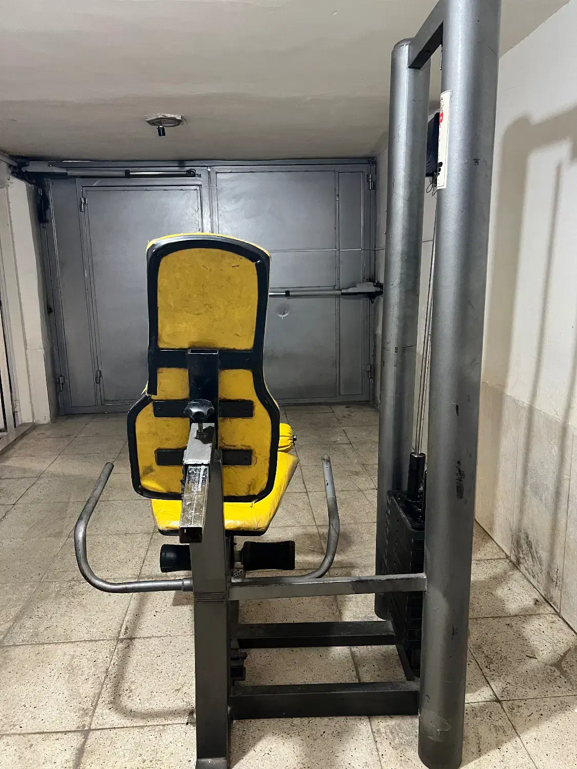 دستگاه جلو پا|تجهیزات ورزشی|سنندج, |دیوار