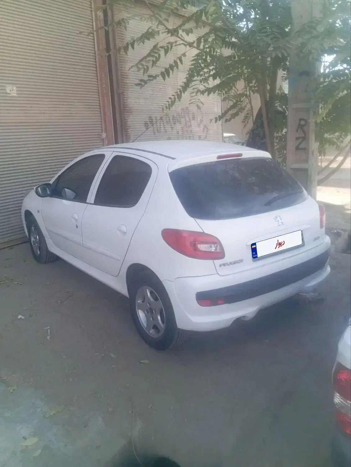 ۲۰۷فروشی|خودرو سواری و وانت|بومهن, |دیوار