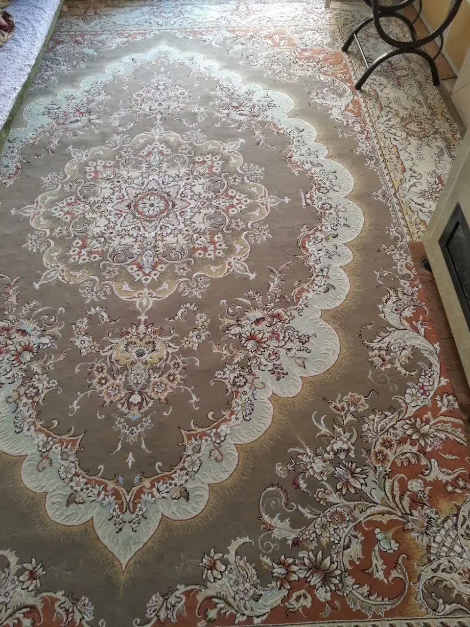 فرش زمینه گردویی گرم|فرش|فلاورجان, |دیوار