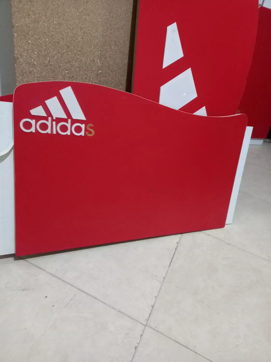 تحت یه نفره|تشک تختخواب|صدرا-فارس, فاز ۲|دیوار