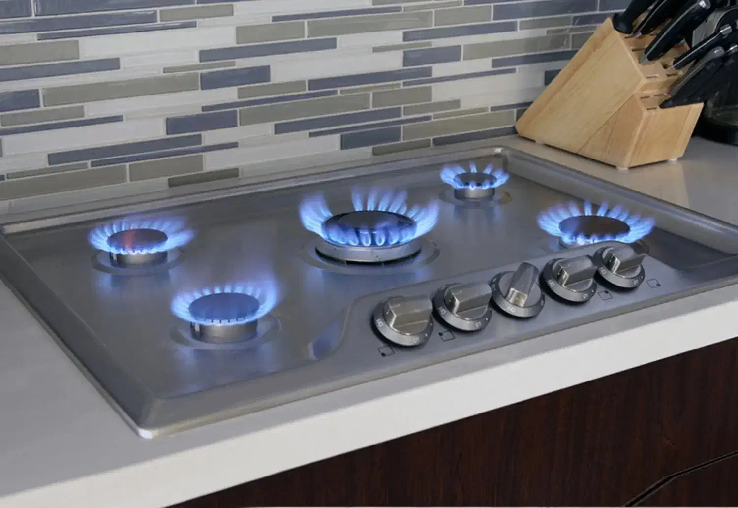 تعمیر وسرویس انواع اجاقگاز رومیزی اجرت ۲۰۰ تومان|خدمات پیشه و مهارت|تهران, پاسداران|دیوار