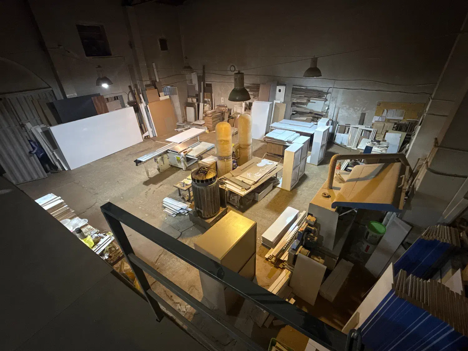 کارگر ماهر وساده جهت کابینت سازی با حقوق مکفی|استخدام صنعتی، فنی، مهندسی|تهران, حکیمیه|دیوار