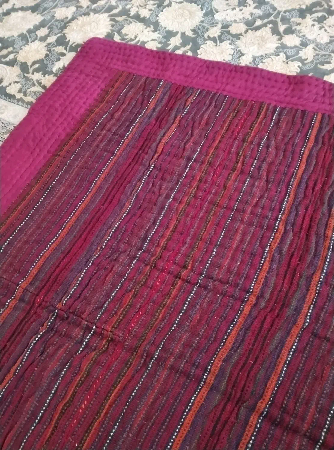 لحاف کرسی|رختخواب، بالش، پتو|دورود, |دیوار