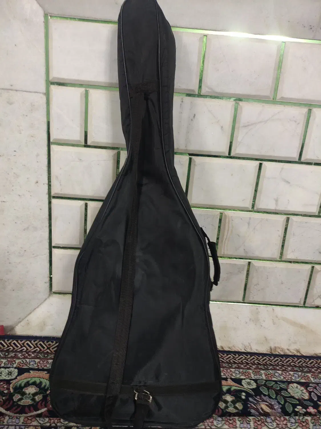 کیف گیتار|گیتار، بیس، امپلیفایر|زنجان, |دیوار