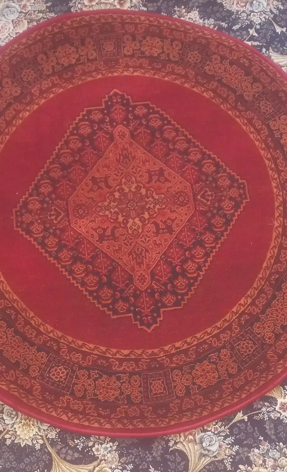 فرش گرد|فرش|کرج, برغان|دیوار