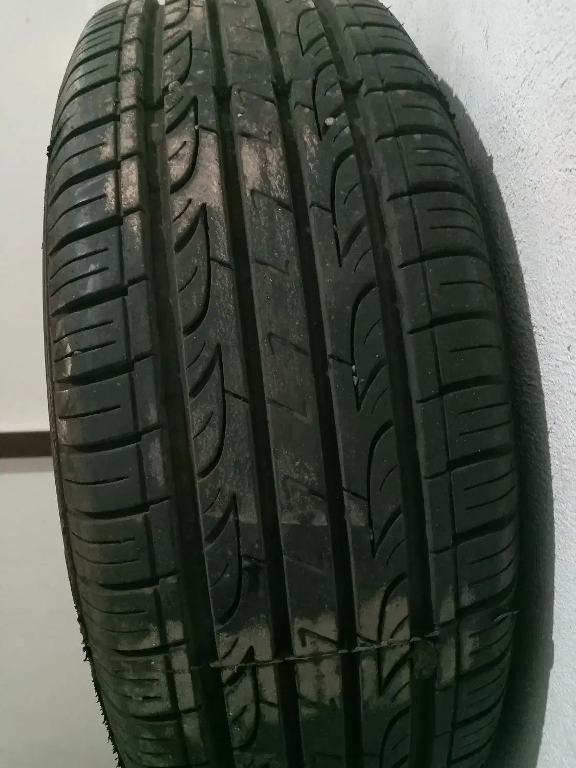 لاستیک گلدستون ساینا|قطعات یدکی و لوازم جانبی|هشتگرد, شهرک وحدت|دیوار