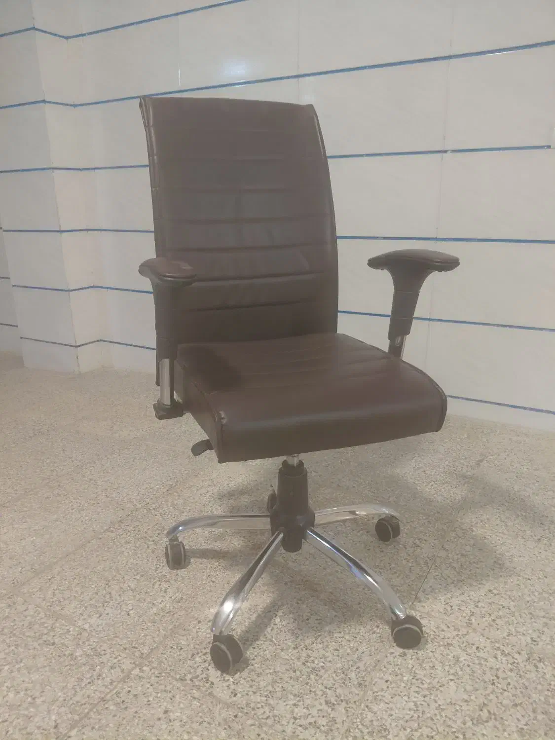 صندلی اداری (۵ عدد)|مبلمان اداری|خرم‌آباد, |دیوار