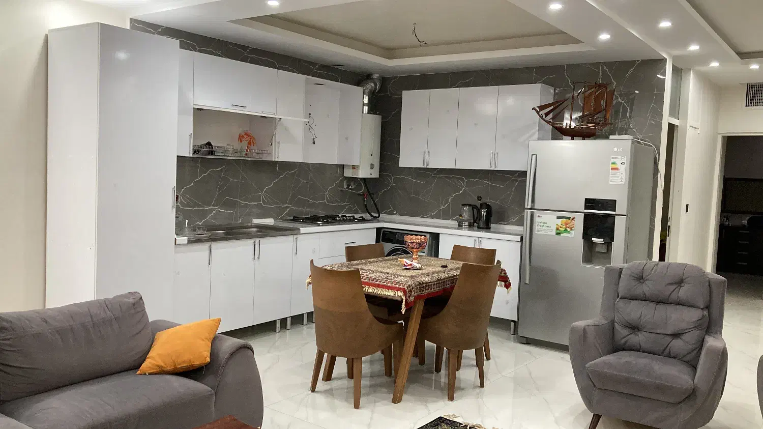 خانه ویلایی دو طبقه ۱۰۰ متر|اجارهٔ آپارتمان|اصفهان, بهرامآباد|دیوار