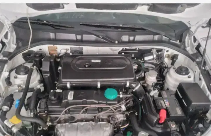 کویک سفید قرمز Rدرحدصفر|خودرو سواری و وانت|قم, باجک دو|دیوار