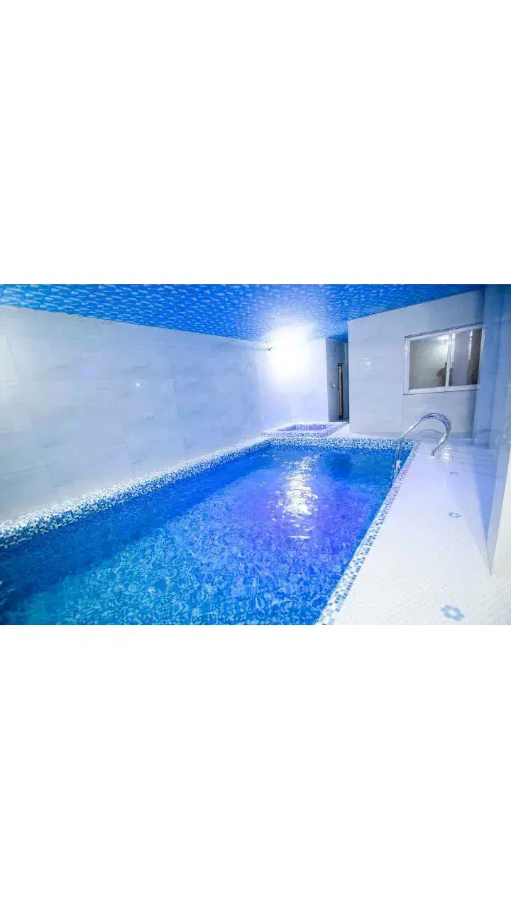 ویلا استخر دار با ویو فوقالعاده و حیاتی بزرگ|اجارهٔ کوتاهمدت ویلا و باغ|سرخرود, |دیوار