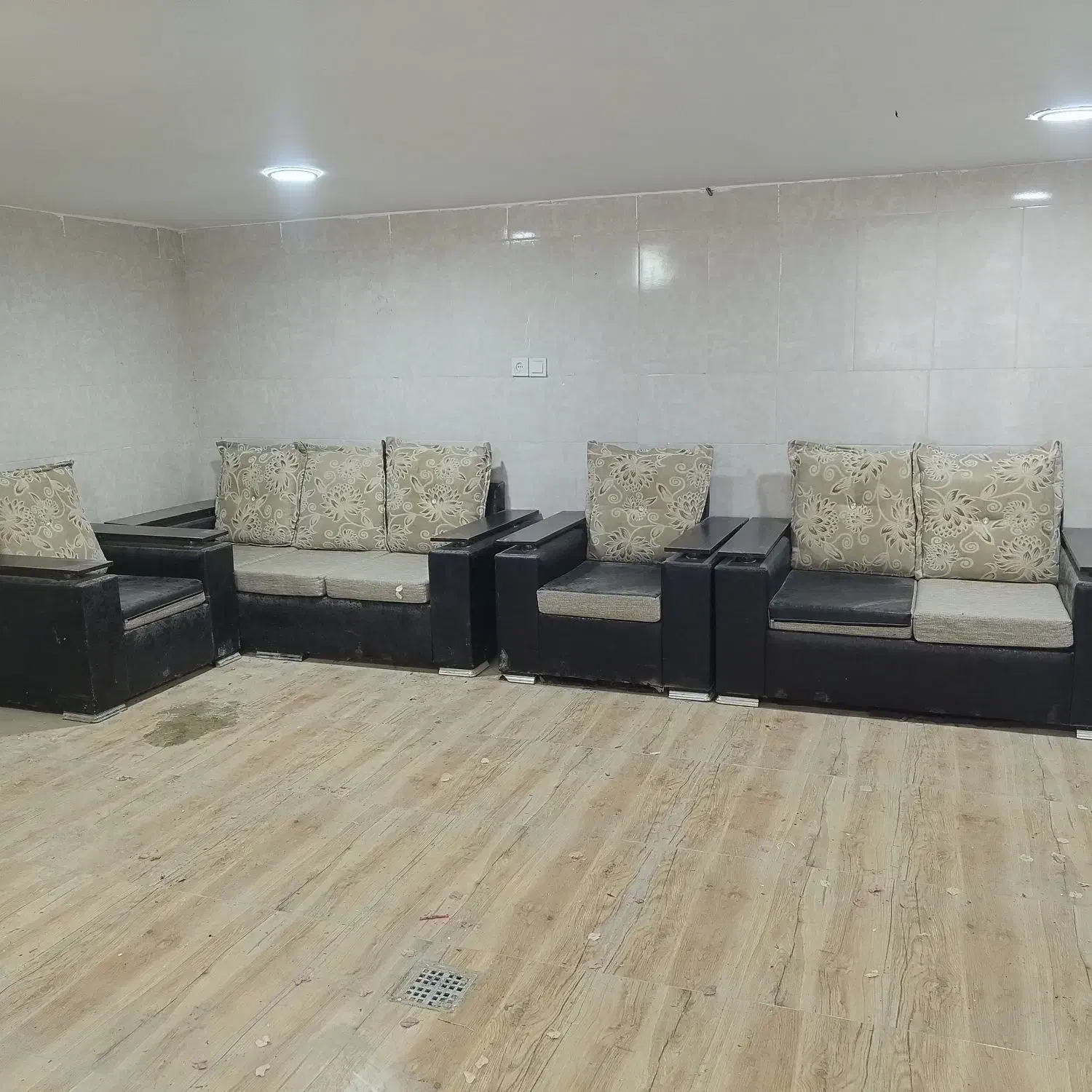 مبل ۷نفره درحدنو دورو|مبلمان خانگی و میز عسلی|برازجان, |دیوار