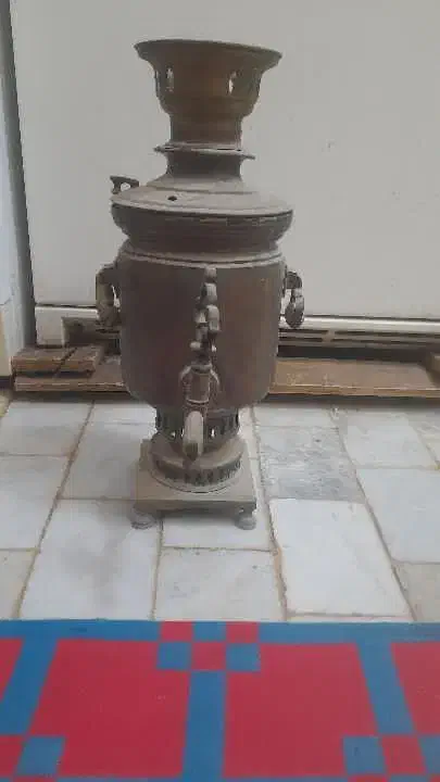 کلکسیون|کلکسیون اشیاء عتیقه|میبد, |دیوار