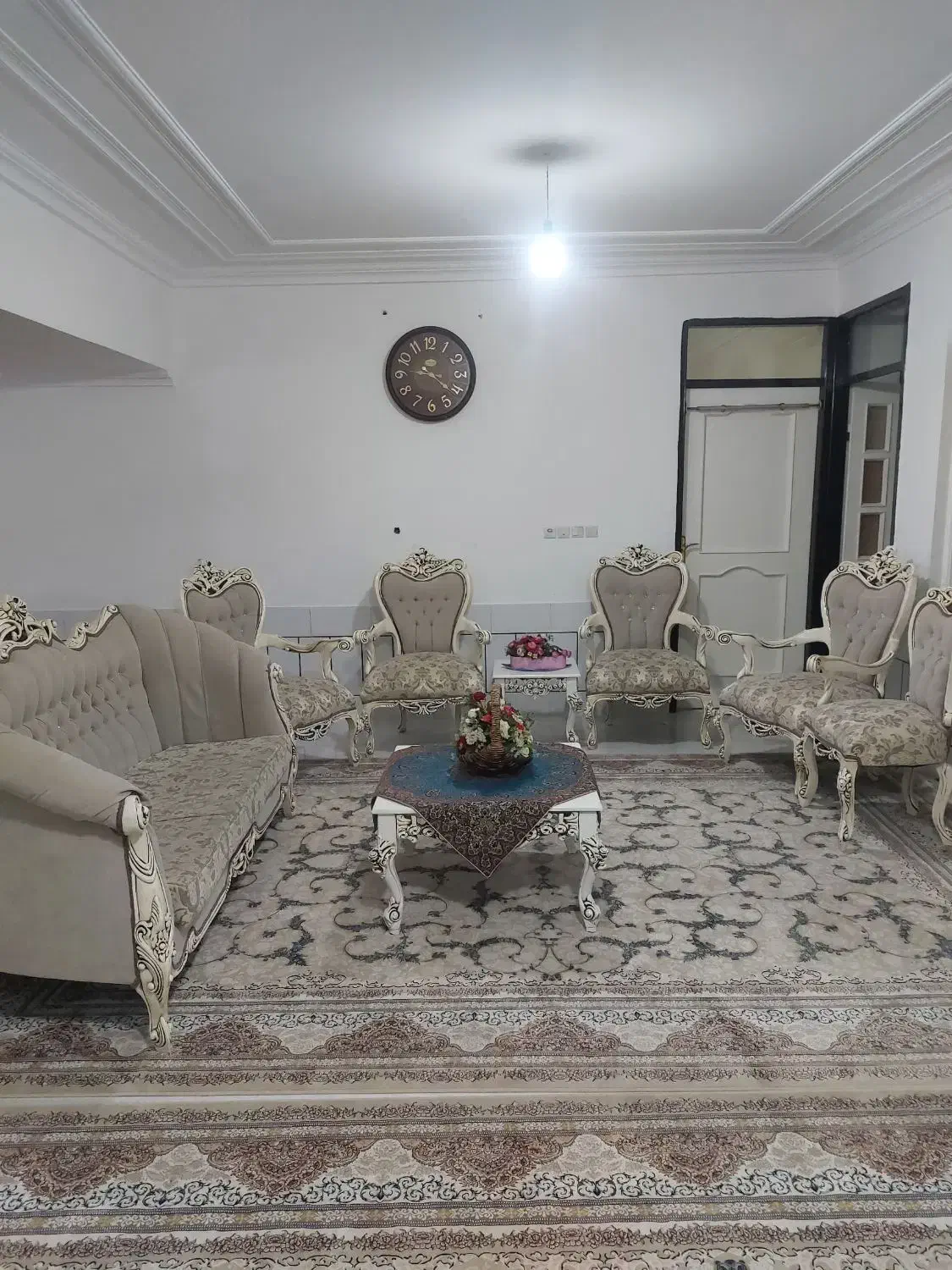 مبل سلطنتی ۹ نفره|مبلمان خانگی و میز عسلی|فسا, |دیوار