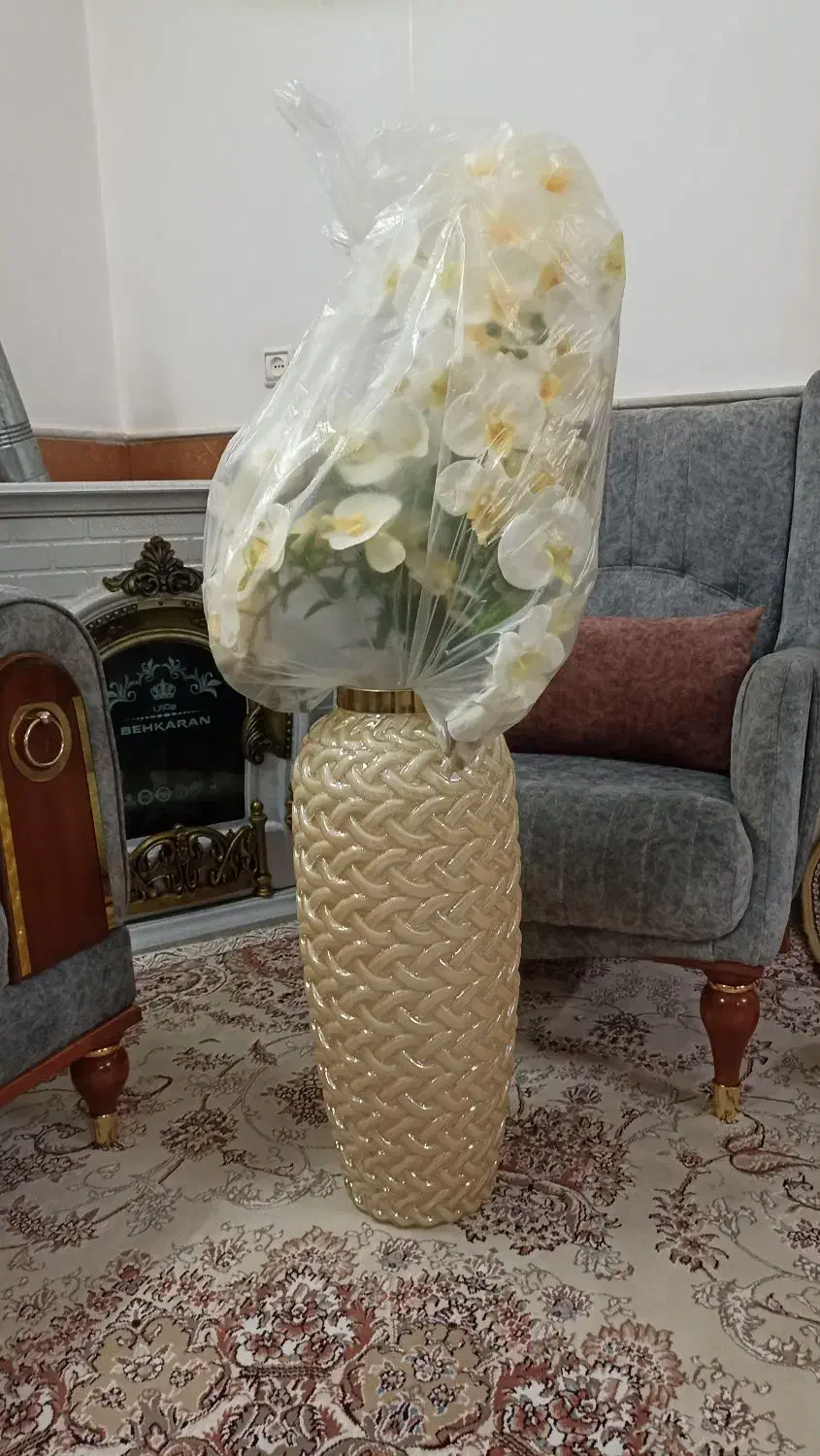 گل و گلدان|گل مصنوعی|قم, باجک دو|دیوار