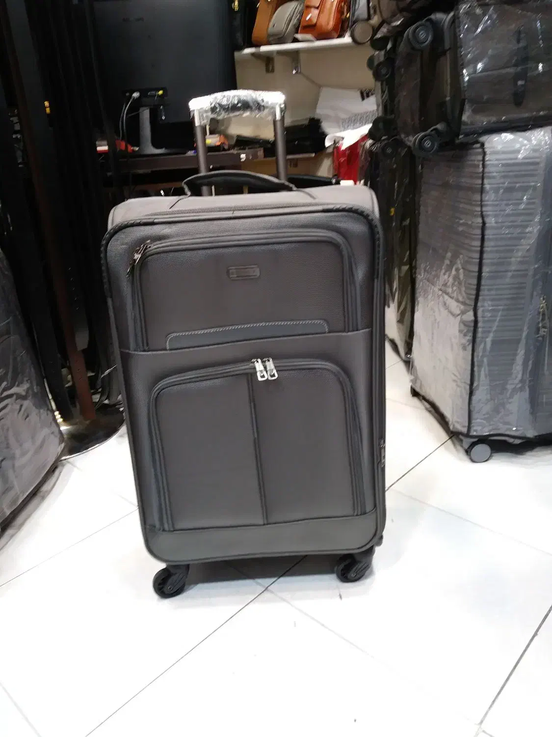 چمدان سه رقم کمل|کیف، کفش، کمربند|کرج, برغان|دیوار