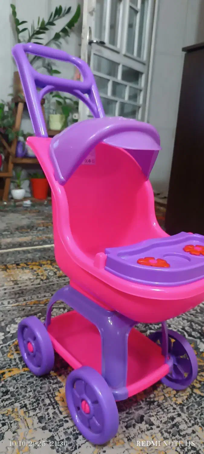 کالسکه عروسک|اسباب‌‌بازی|شیراز, کوزه گری|دیوار