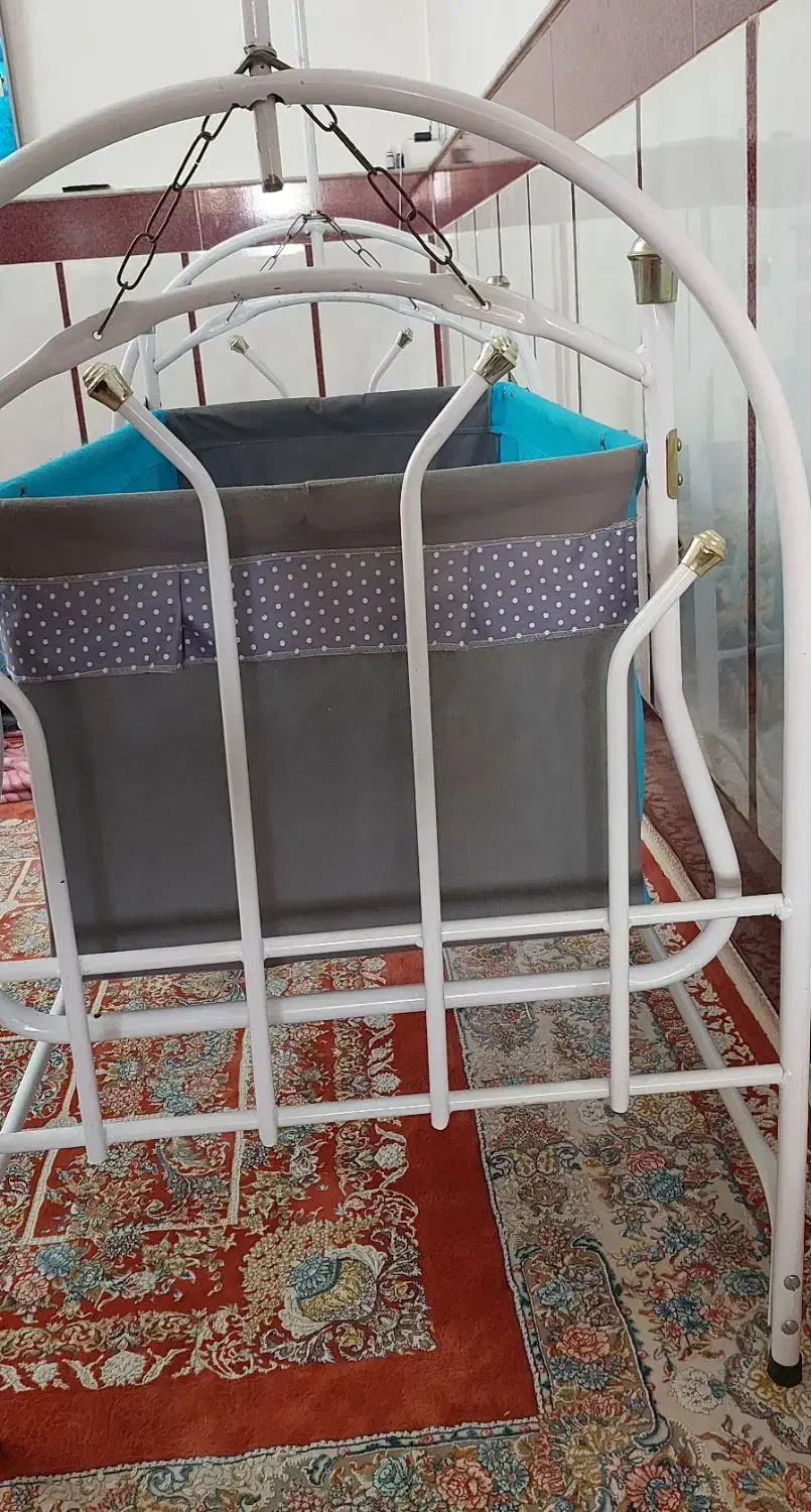 گهواره نوزاد|تخت و صندلی بچه|قم, نیروگاه|دیوار