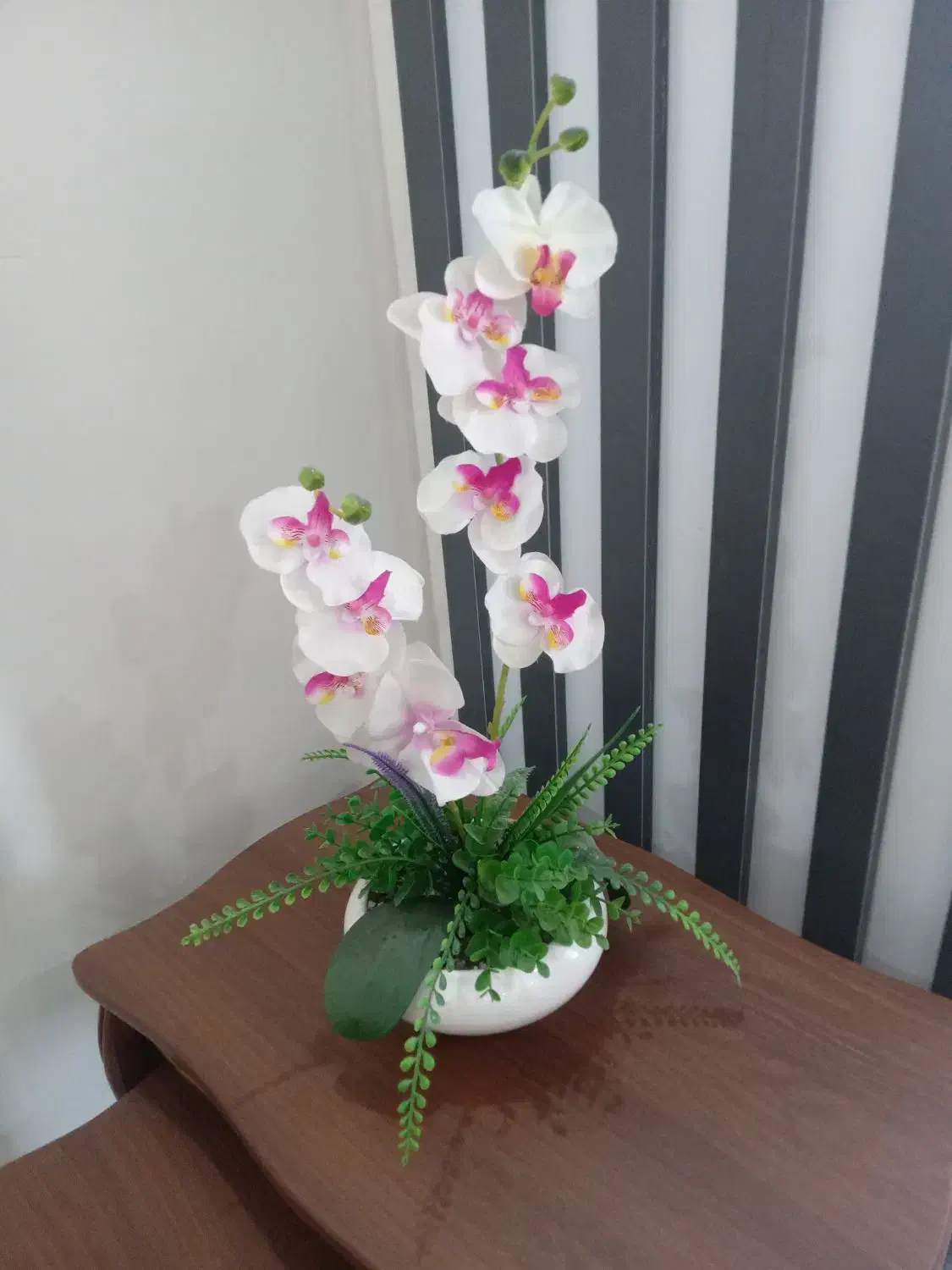 گلدانهای دکوری مصنوعی شیک و همیشه سبز|گل مصنوعی|چهاردانگه (تهران), |دیوار