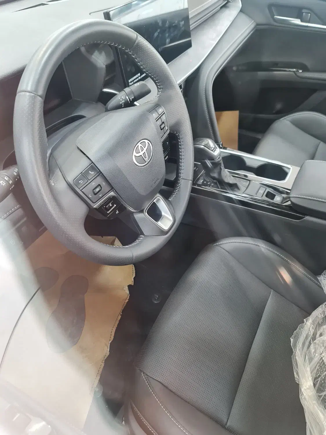 تویوتا کمری دو لیتر بنزین چین صفر کیلومتر فول|خودرو سواری و وانت|اصفهان, مرداویج|دیوار