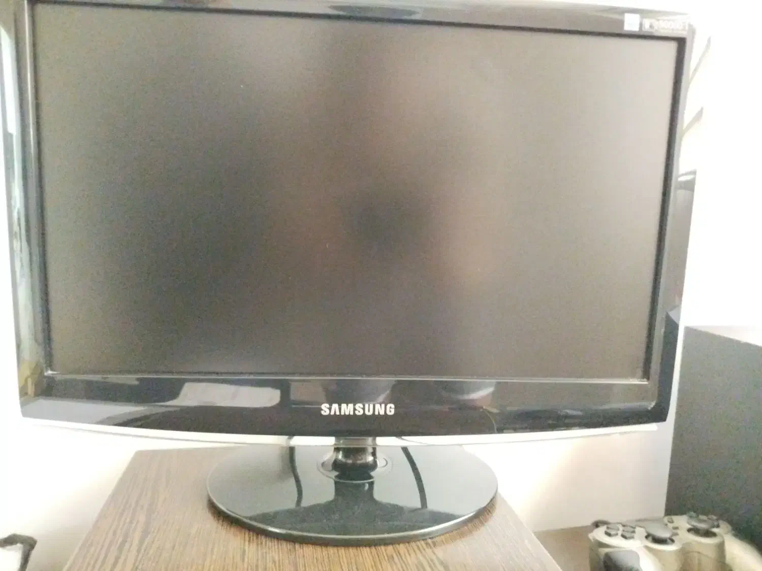 کامپیوتر|رایانه رومیزی|اراک, |دیوار