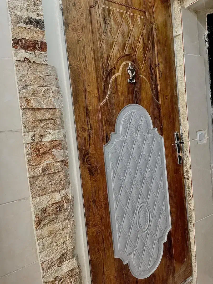 دربستی ۶۵مترزمین دوواحد۴۰متری مجزا و سوییت ۲۰متری