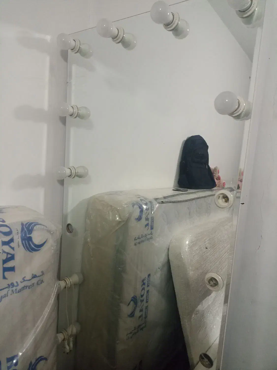 آینه قدی چراغ دار|آینه|باقرشهر, |دیوار