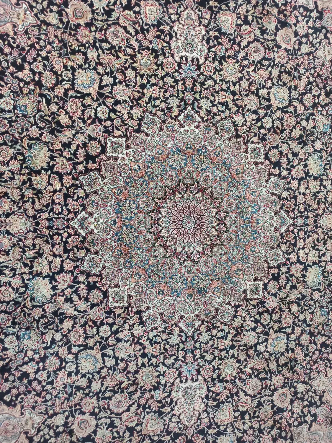 فرش ۶ متری دوتا جفت و یک تک رنگ و کناره ۳ متری|فرش|آران و بیدگل, |دیوار