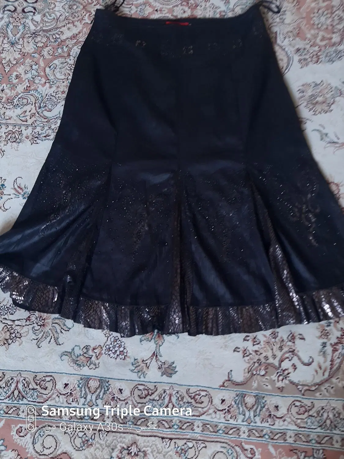 لباس زنانه|لباس|رشت, دباغیان|دیوار