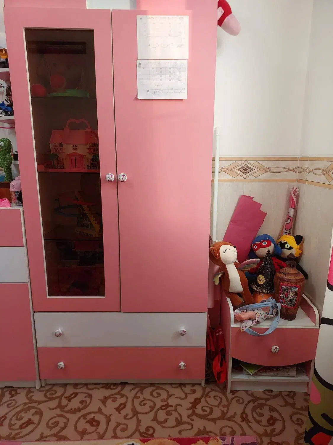 کمد و میزارایش وپاتختی|تخت و سرویس خواب|اراک, |دیوار