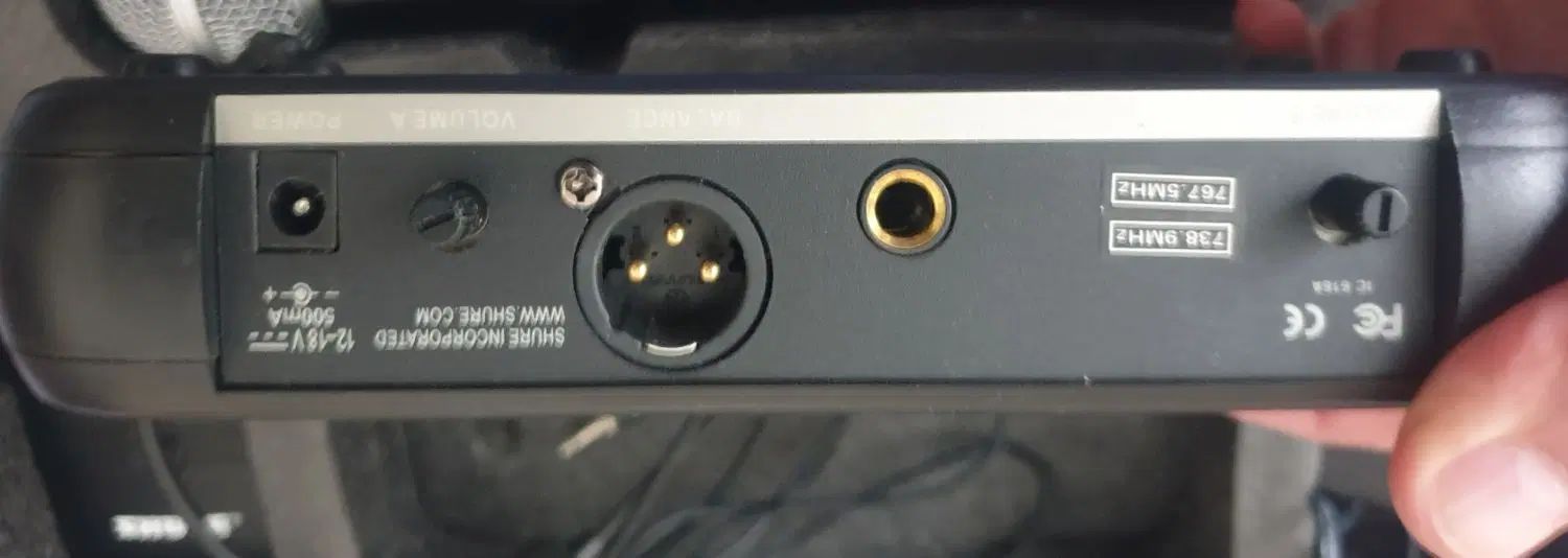 میکروفن بیسیم Shure PG58 با گیرنده و کیف|آلات موسیقی|تهران, شهران جنوبی|دیوار