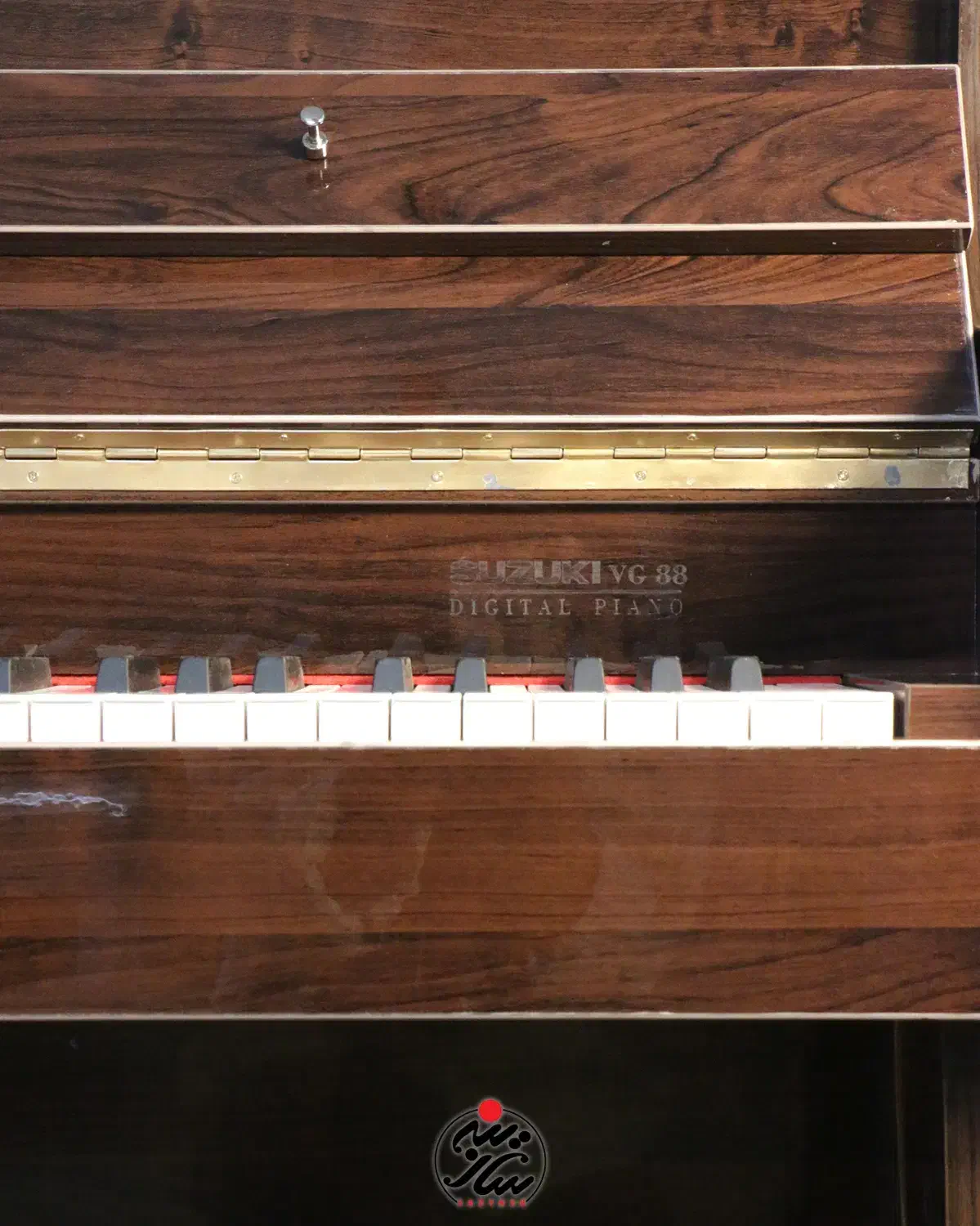 پیانو دیجیتال سوزوکی VG-88|پیانو، کیبورد، آکاردئون|قم, جهان بینی|دیوار