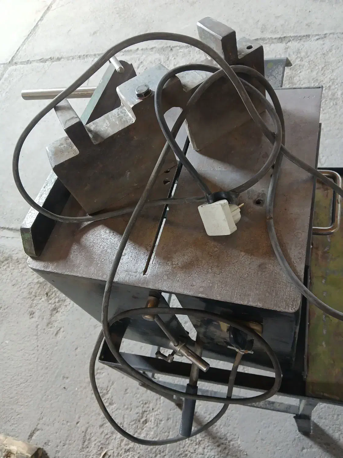 ابزارالات فروشی همه سالم|ابزارآلات|اردستان, |دیوار