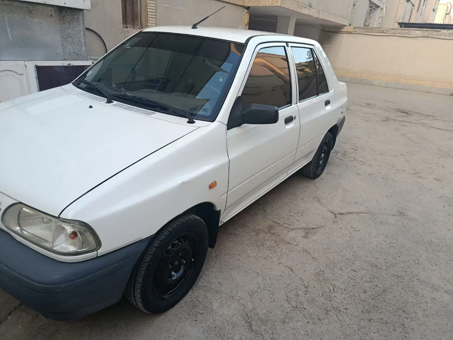 پراید ۱۳۱ کارمندی صفر|خودرو سواری و وانت|زاهدان, |دیوار