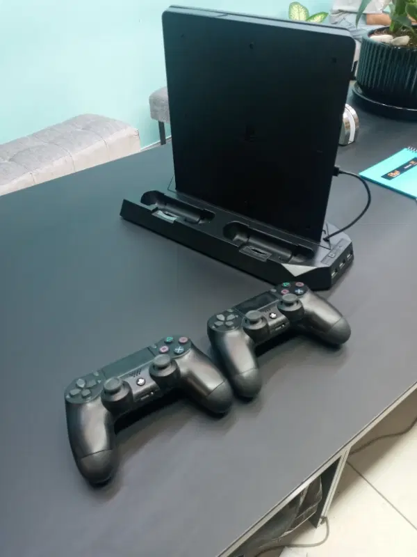 ps4  slim|کنسول، بازی ویدئویی و آنلاین|یزد, |دیوار