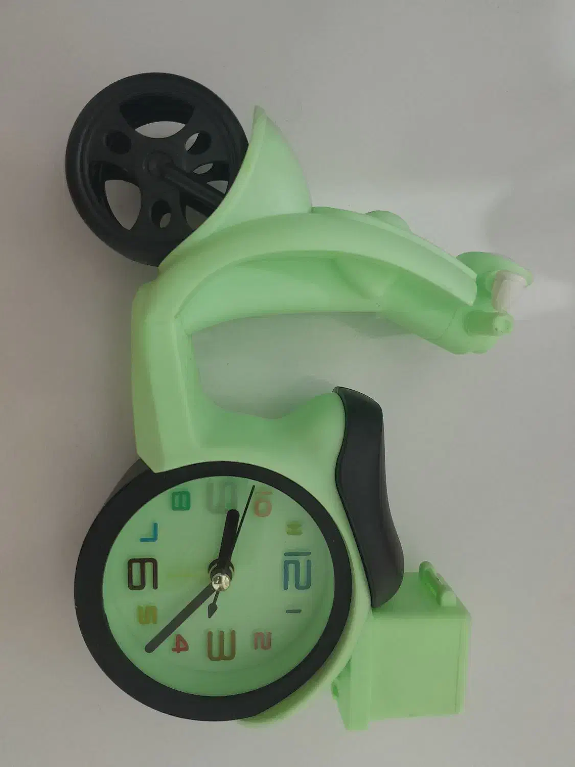 ساعت زنگدار|ساعت|رشت, جانبازان|دیوار