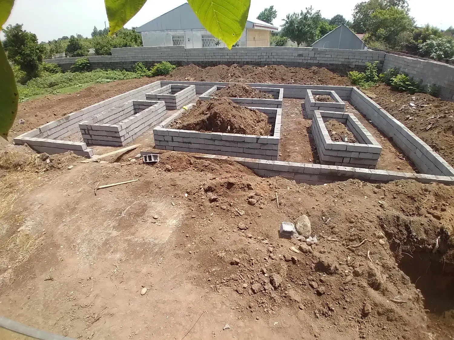 بنایی سیمانکاری ماله کشی دیوارچینی سفال بلوک کف|خدمات پیشه و مهارت|بندر انزلی, نیمه شعبان|دیوار