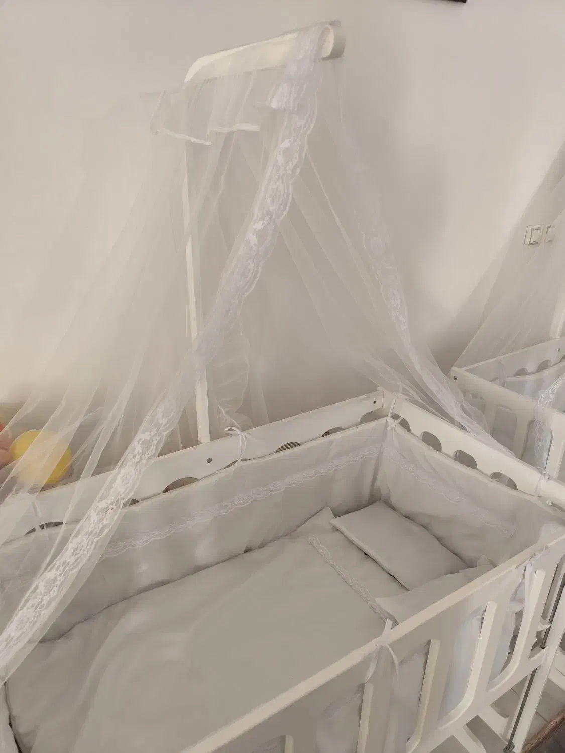 گهواره|تخت و صندلی بچه|قم, پردیسان|دیوار