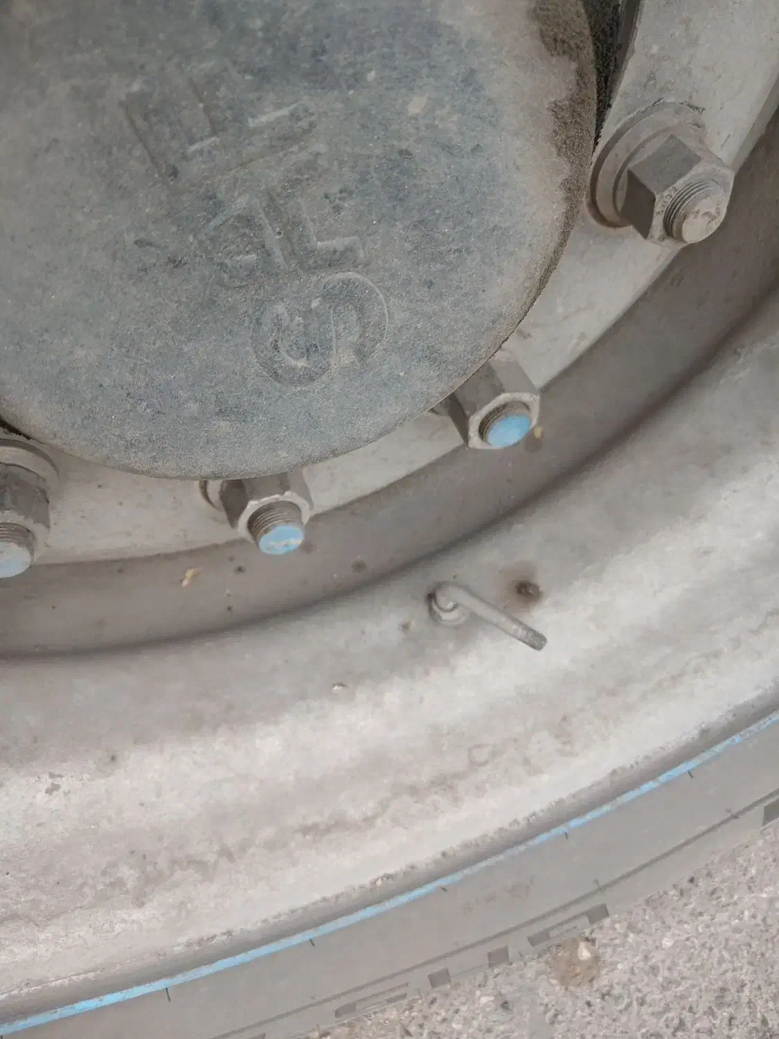 تانکر قیر سه محور|ماشینآلات صنعتی|بازرگان, |دیوار