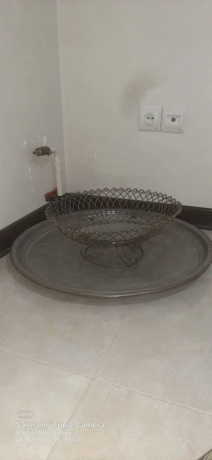 دیس میوه ۴۴ با سینی مسی قدیمی ۶۷|کلکسیون اشیاء عتیقه|تهران, فردوسی|دیوار