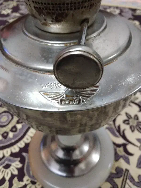 چراغ گردسوز|کلکسیون اشیاء عتیقه|زنجان, |دیوار