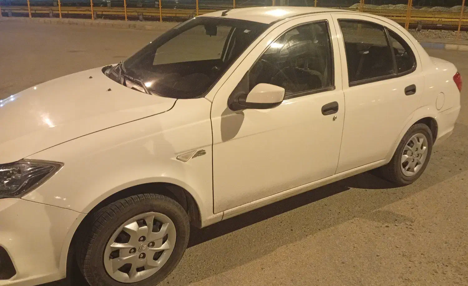 ساینا s مدل401|خودرو سواری و وانت|مشهد, هفده شهریور|دیوار