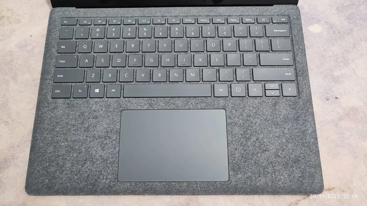 سرفیس لپ تاپ 3 تمیز i7 نسل 10 رم 16|رایانه همراه|قم, پردیسان|دیوار